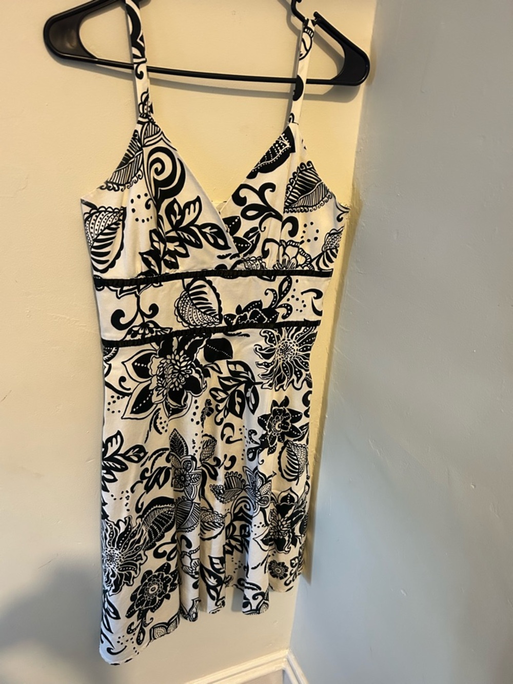 Black & White Floral V-Neck Midi Dress with Slim Straps